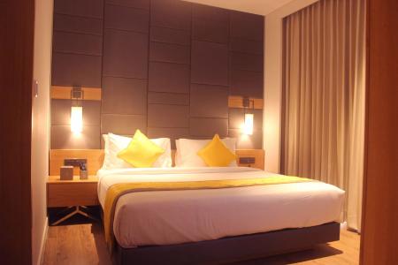 Fountain Tree By Tgi - 4