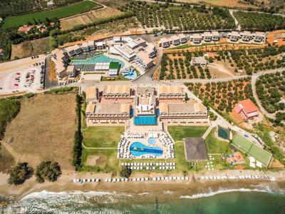 Kiani Beach Resort Family All Inclusive - 22