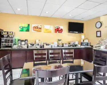 Quality Inn Grand Suites Bellingham - 21