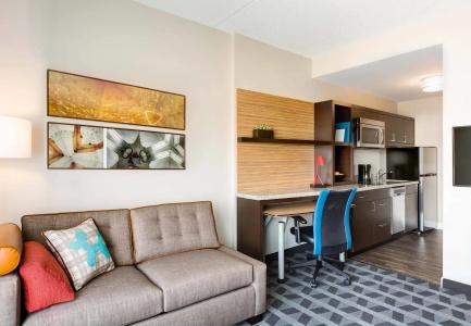 TownePlace Suites by Marriott San Diego Downtown - 3
