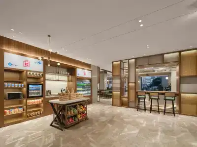 Hilton Garden Inn West Lake - 16