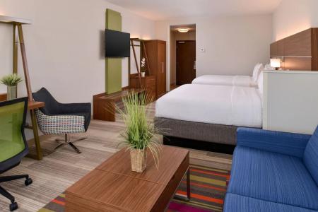 Holiday Inn Express & Suites - St. Petersburg - Madeira Beach, an IHG - 84
