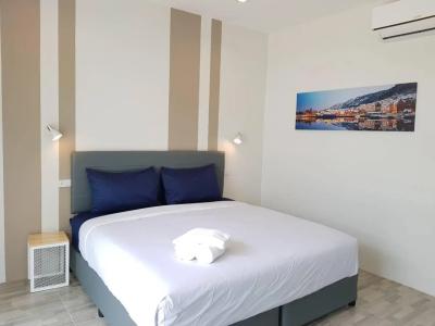 The Cube Resort - 35