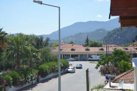 Erasmus Apart - 52