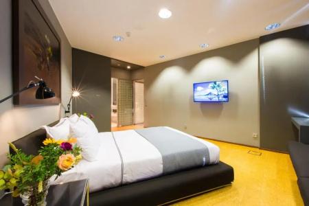 Pinacota Suites Athens - 61