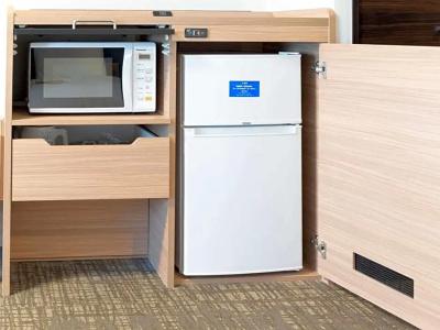 Comfort Suites Tokyo Bay - 47