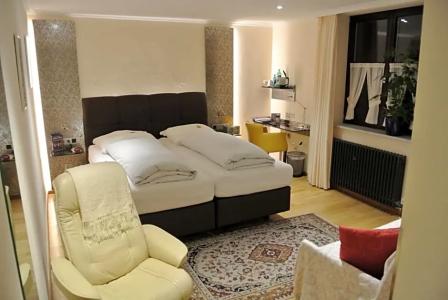 Hotel-Restaurant Goldenes Lamm - 58