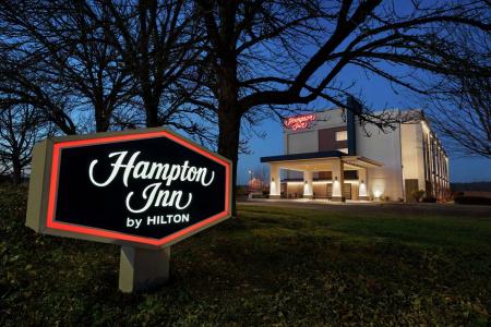 Hampton Inn Portland Airport - 26