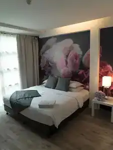 V Garden - 37