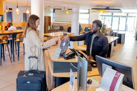 Novotel Suites Paris Montreuil Vincennes - 14