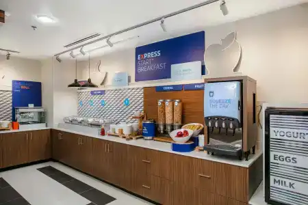 Holiday Inn Express & Suites-Yosemite Park Area, an IHG - 15