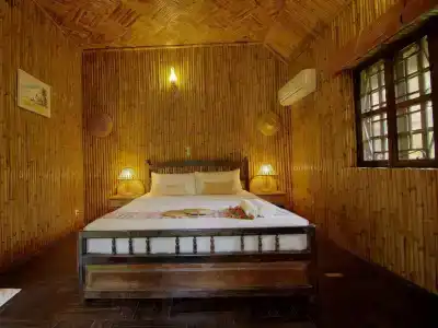 Palm Village Resort & Spa - 3