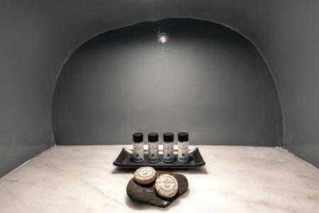Pearl of Caldera Oia - Boutique by Pearl Collection - 9