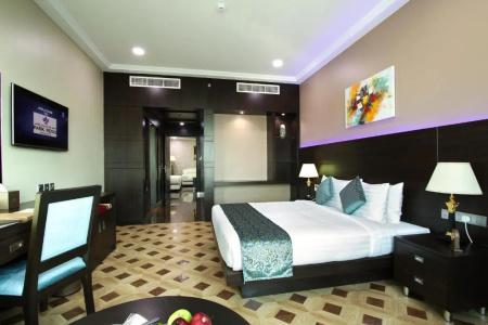 Park Regis Lotus - 90