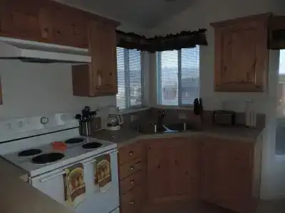 Paradise Cove Rv & Marina - 9