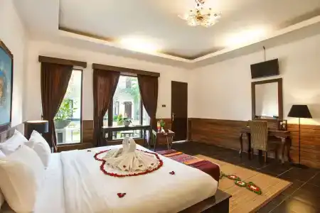 Ubud Raya - 1