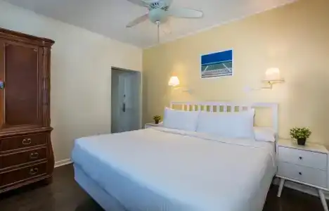 Southernmost Inn Adult Exclusive - 28