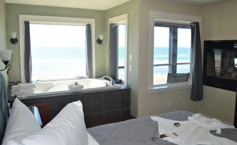 Starfish Manor Oceanfront - 22