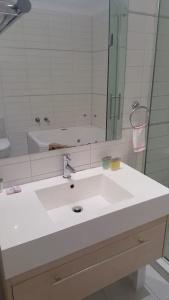 Albany Rosedale - 48