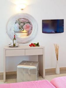 Pyrgos Beach - 24