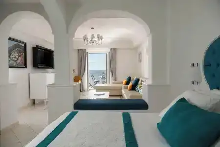 Eden Roc Suites - 455