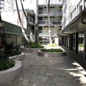 Kuhio Banyan (with Kitchenettes) - 24