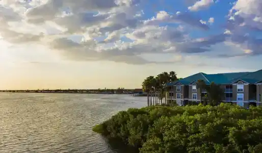 Sailport Waterfront Suites - 46