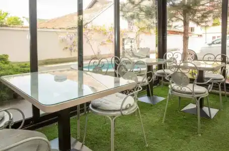 Garni Boutique Arta - 15