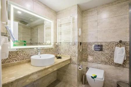 Karpalas City & Spa - 51