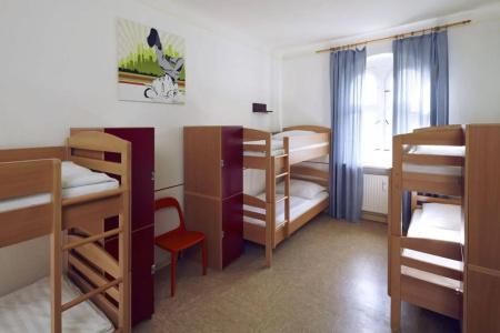 Three Little Pigs Hostel - Your Berlin Castle - 26