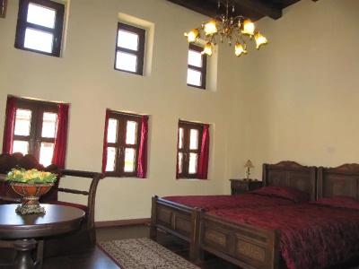 Porto Del Colombo Traditional Boutique - 101