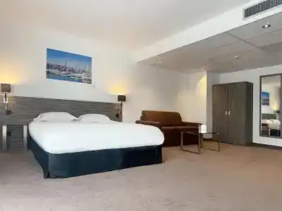 Golden Tulip La Baule - 75