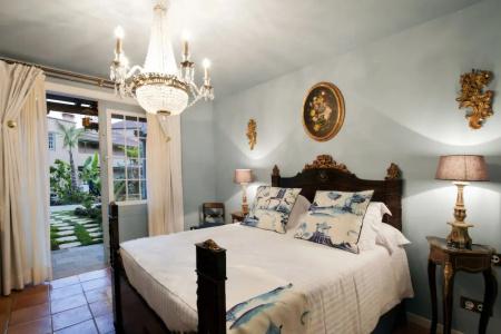 Hacienda de Abajo-Adults Only - 71