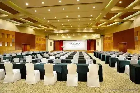 Tangla Dongguan (Former: Sofitel Dongguan Royal Lagoon) - 7