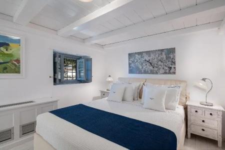 Four Seasons Hydra Luxury Suites - 14