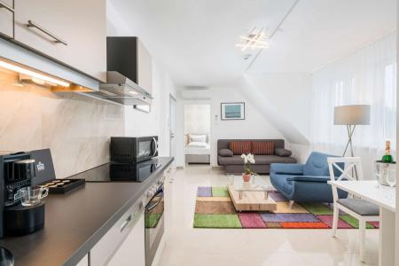 Best Western Plus Celebrity Suites - 24