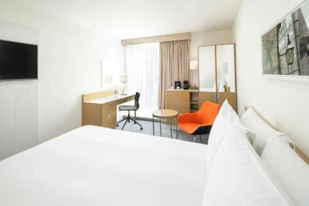 DoubleTree by Hilton Manchester Piccadilly - 17