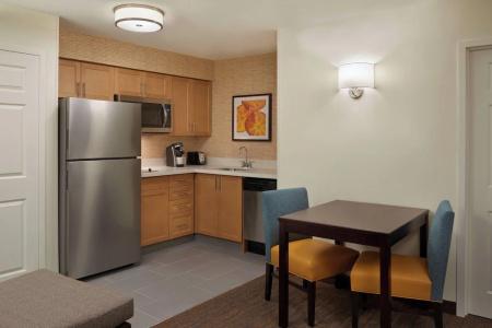 Residence Inn by Marriott Airport - 39