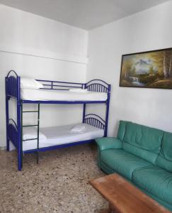 Two Ducks Hostel - 7