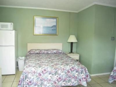 Bayfront Cottages - 1