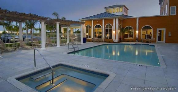Hilton Garden Inn - 7