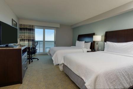 Hilton Garden Inn Oceanfront - 6