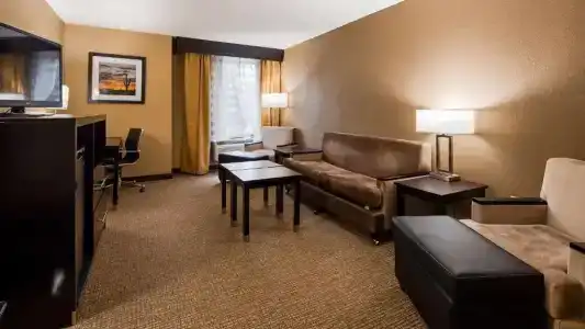 Best Western North - 48