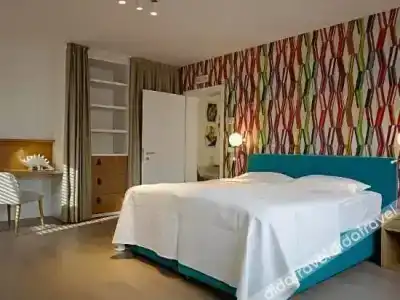 Savoy - 20