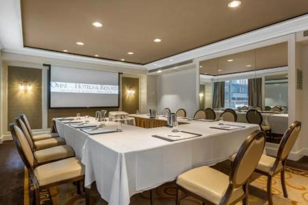 Omni Berkshire Place - 84