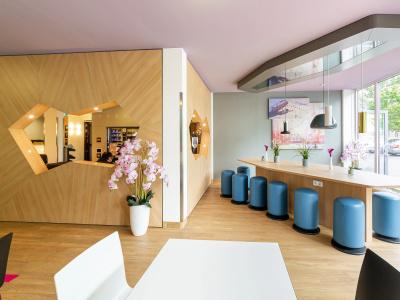 B&B Düsseldorf-Airport - 1