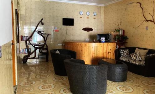 Adroit Beach Inn - 53