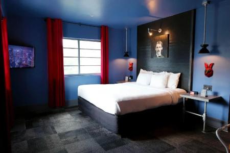 Gaythering - Gay Hotel - All Adults Welcome - 28