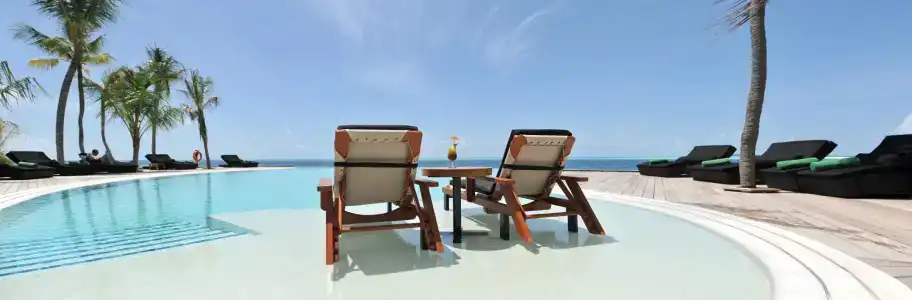 Komandoo Island Resort & Spa - 20