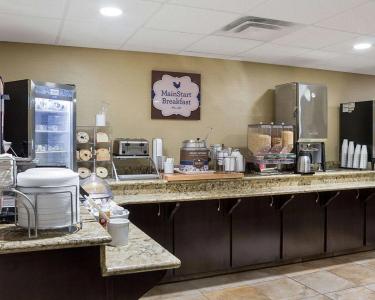 MainStay Suites - 21